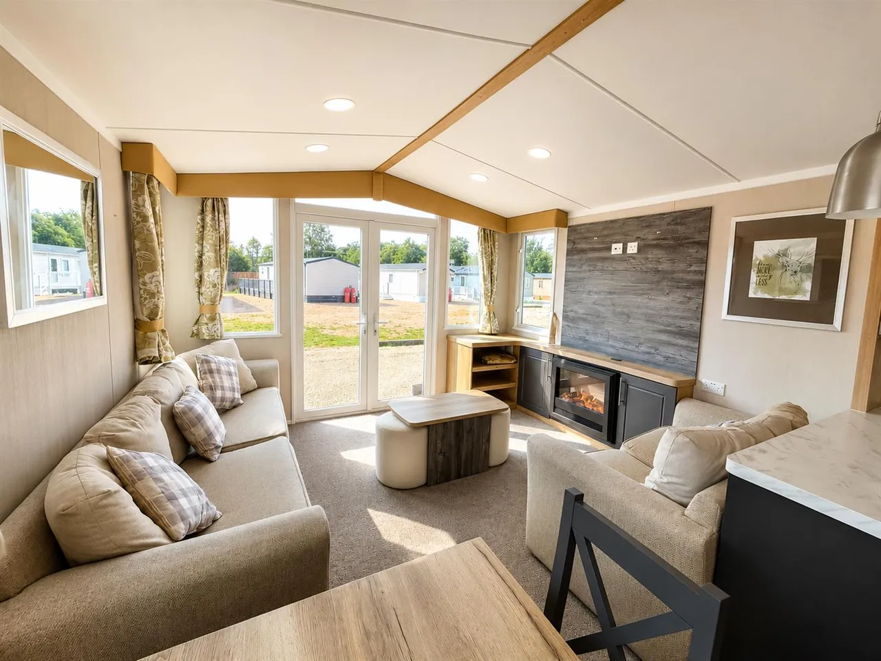Little Lakeland Caravan Park, Wortwell, IP20, photo 2
