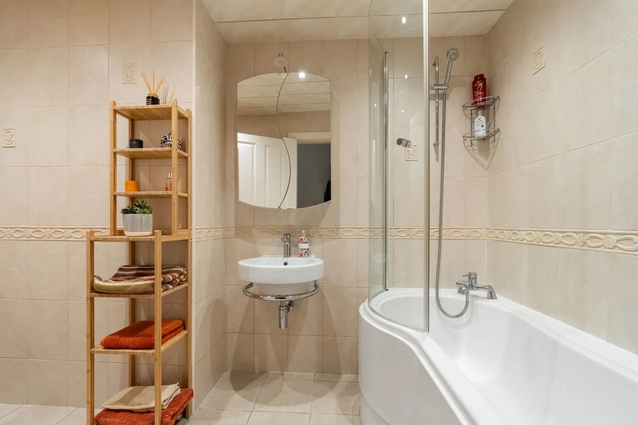 Rosedale, Holywell Hall, HX4, photo 11
