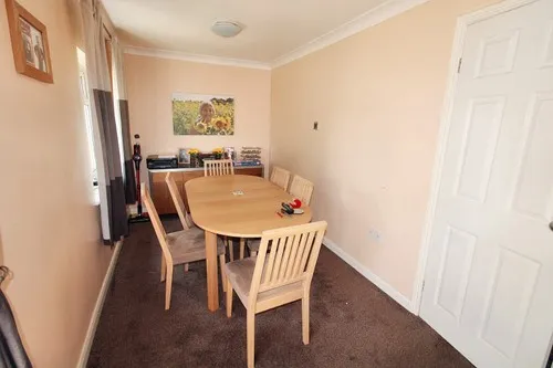 Sugden Avenue, Wickford, SS12 0JB, photo 7