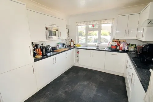 Sugden Avenue, Wickford, SS12 0JB, photo 5