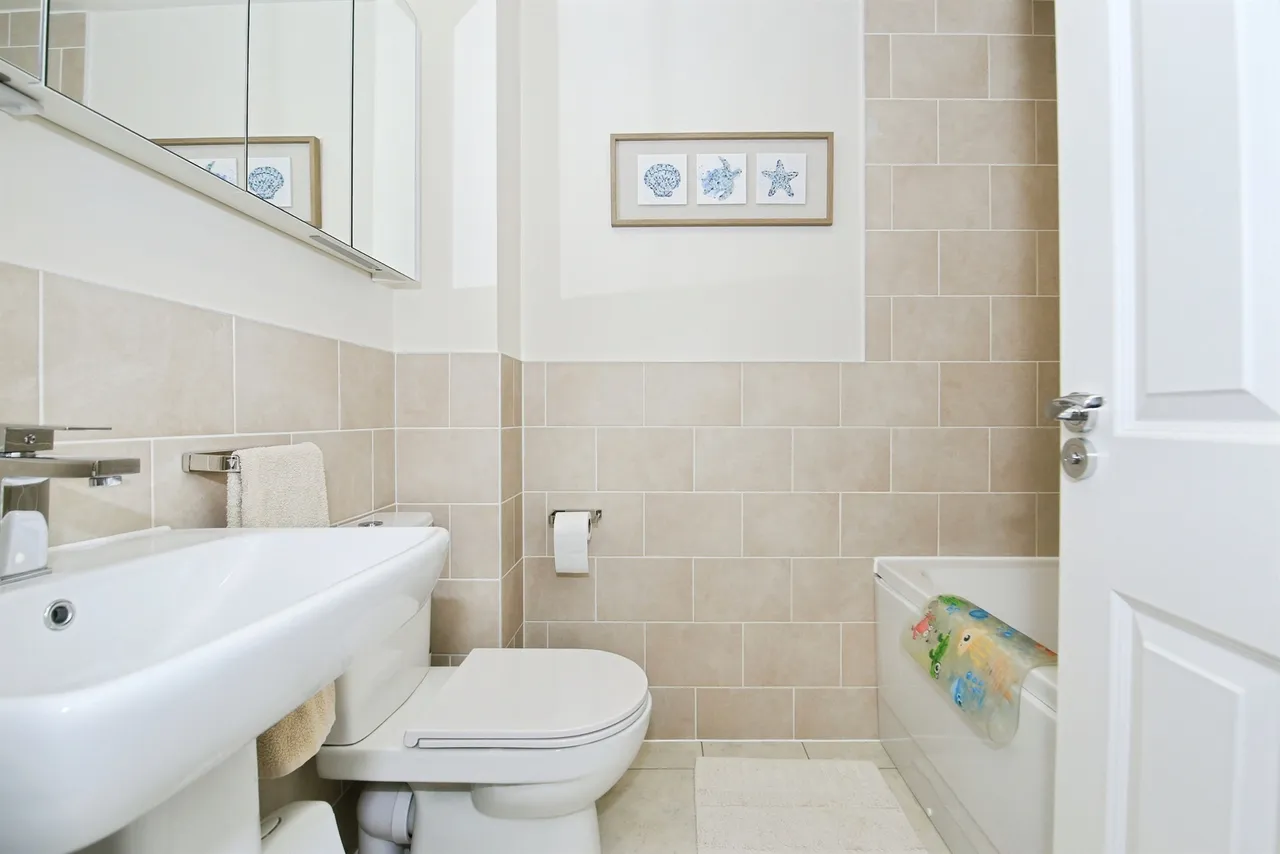 Belmont Place, Hampton Water, Peterborough, photo 11