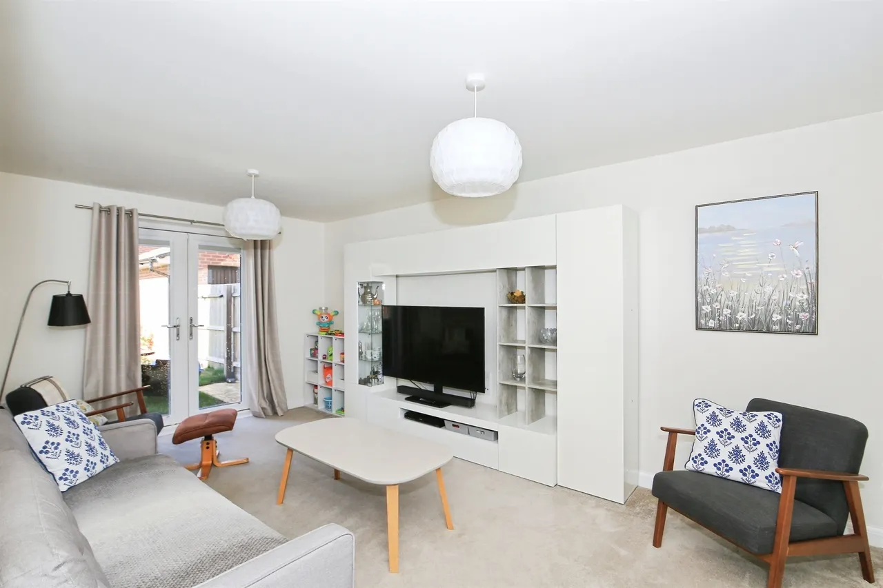 Belmont Place, Hampton Water, Peterborough, photo 5