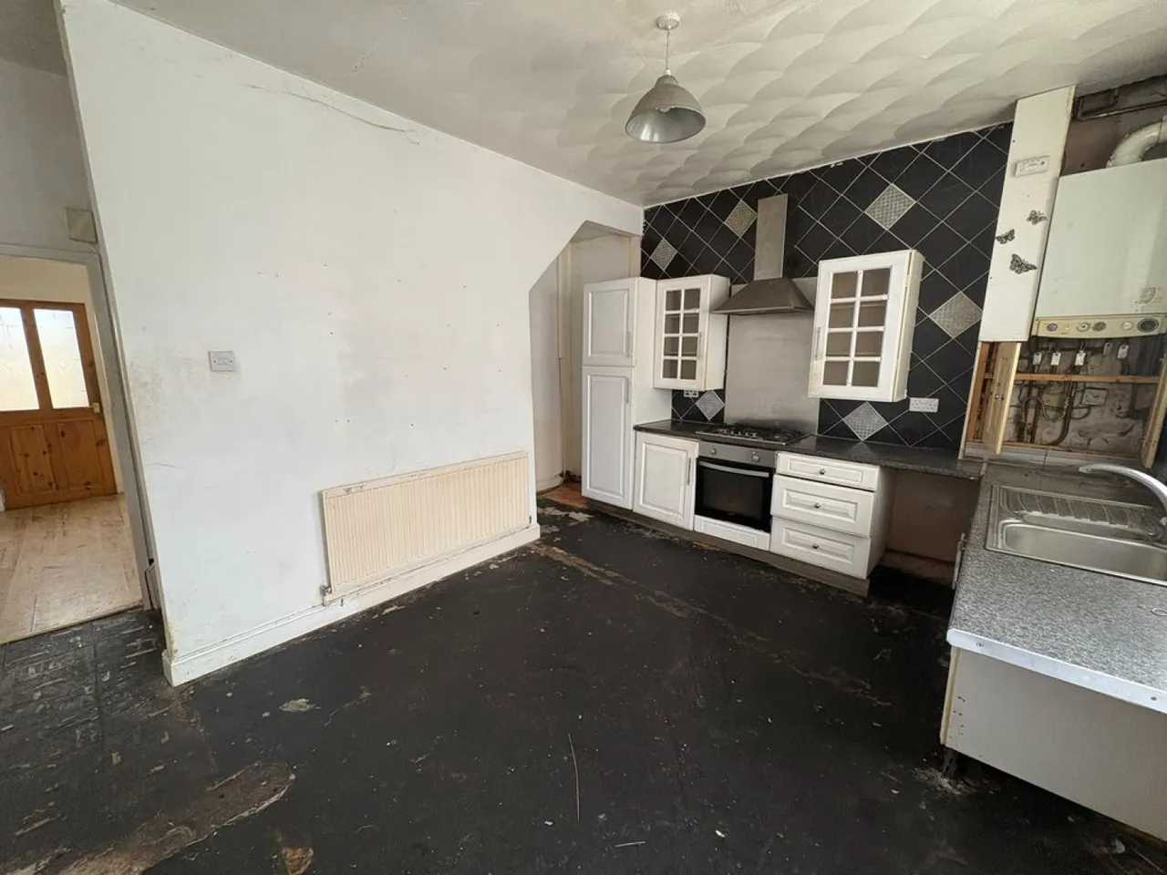 589 Wigan Road, photo 5