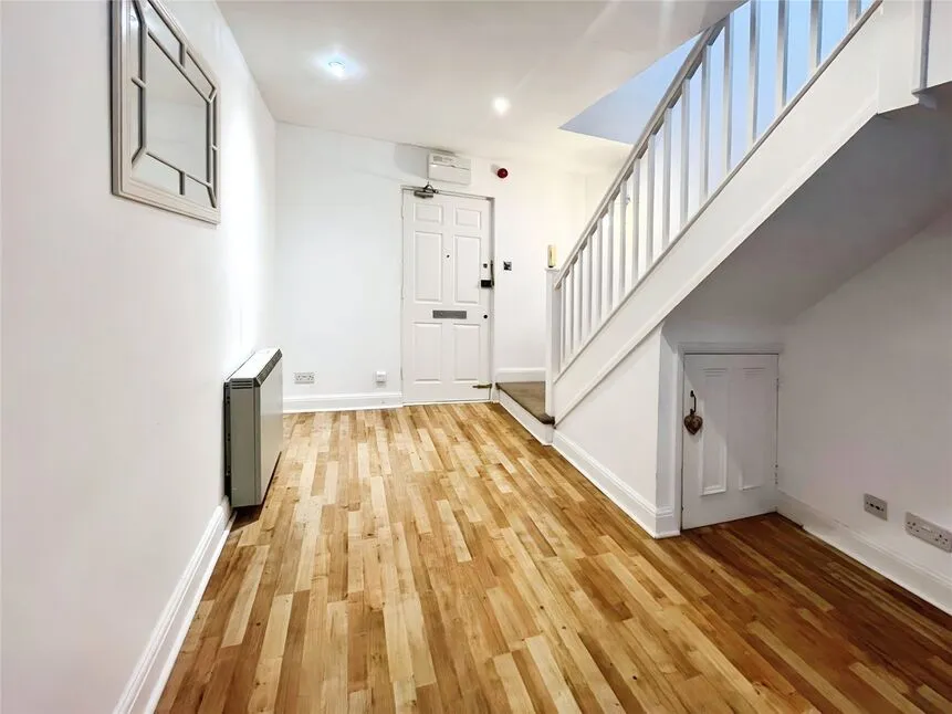 Clifton Road, Gravesend, Kent, DA11, photo 2