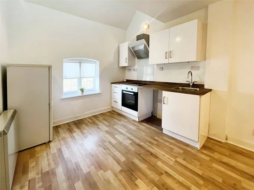 Clifton Road, Gravesend, Kent, DA11, photo 3