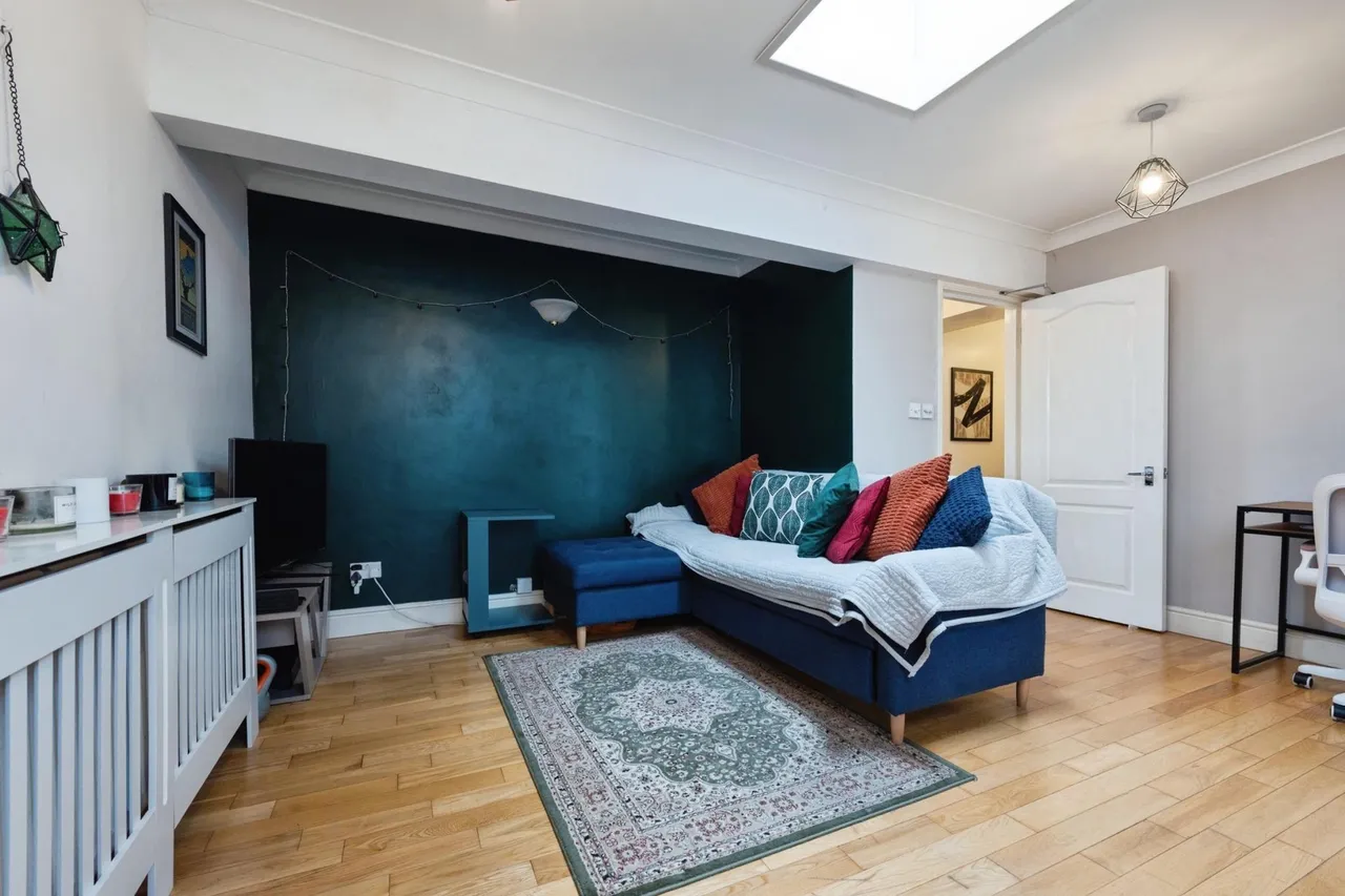 1 bed flat for sale, London Road, Croydon, CR0
