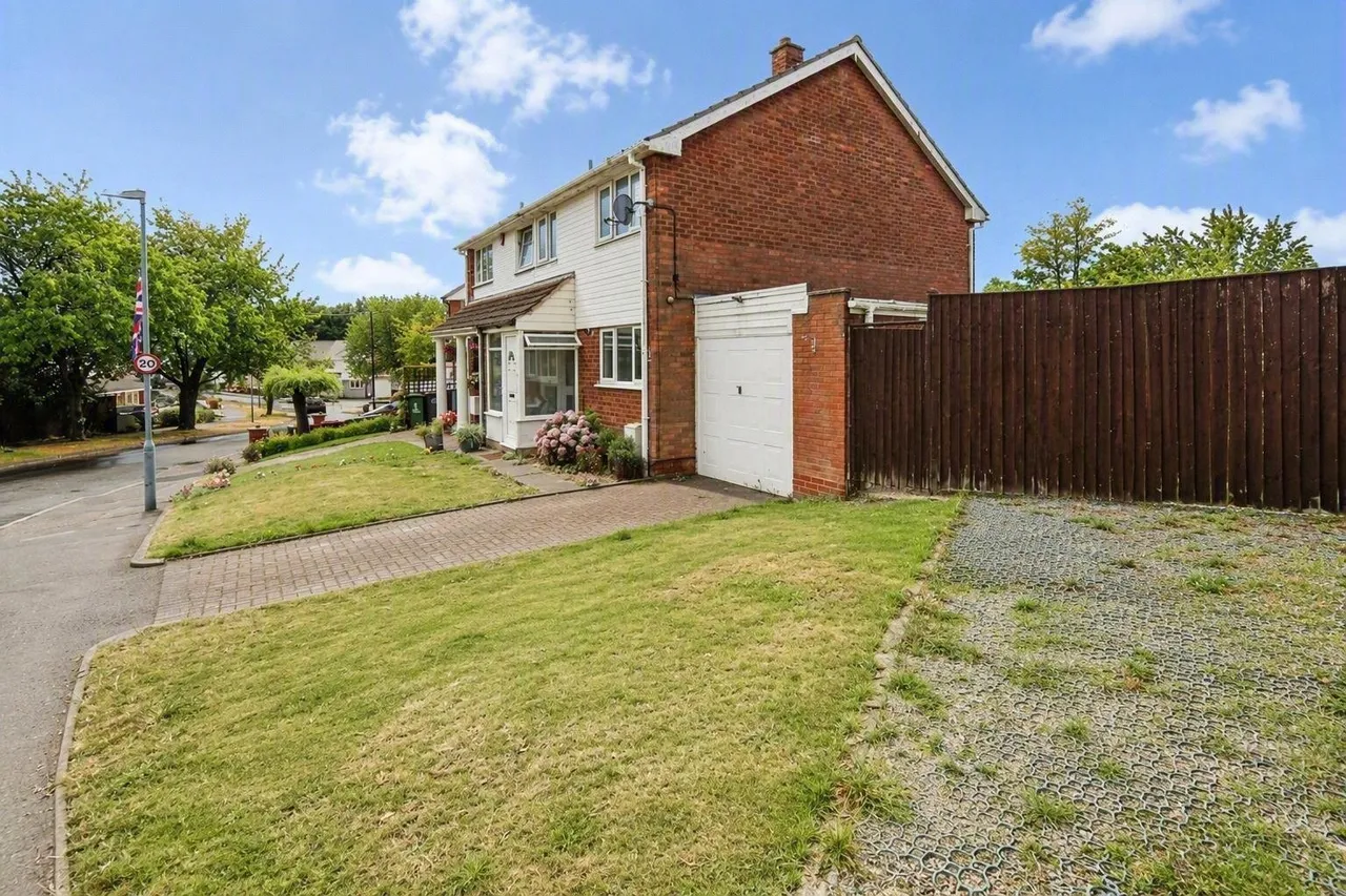 Meadow Gardens, Baddesley Ensor, Atherstone, Warwickshire, CV9, photo 17