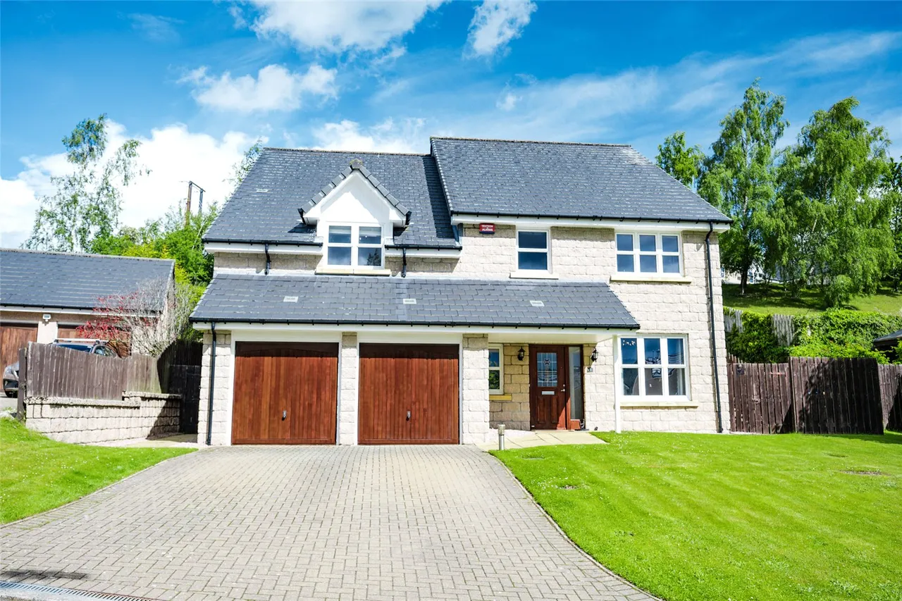 5 bed house for sale, Bowbutts Brae, Strachan, AB31