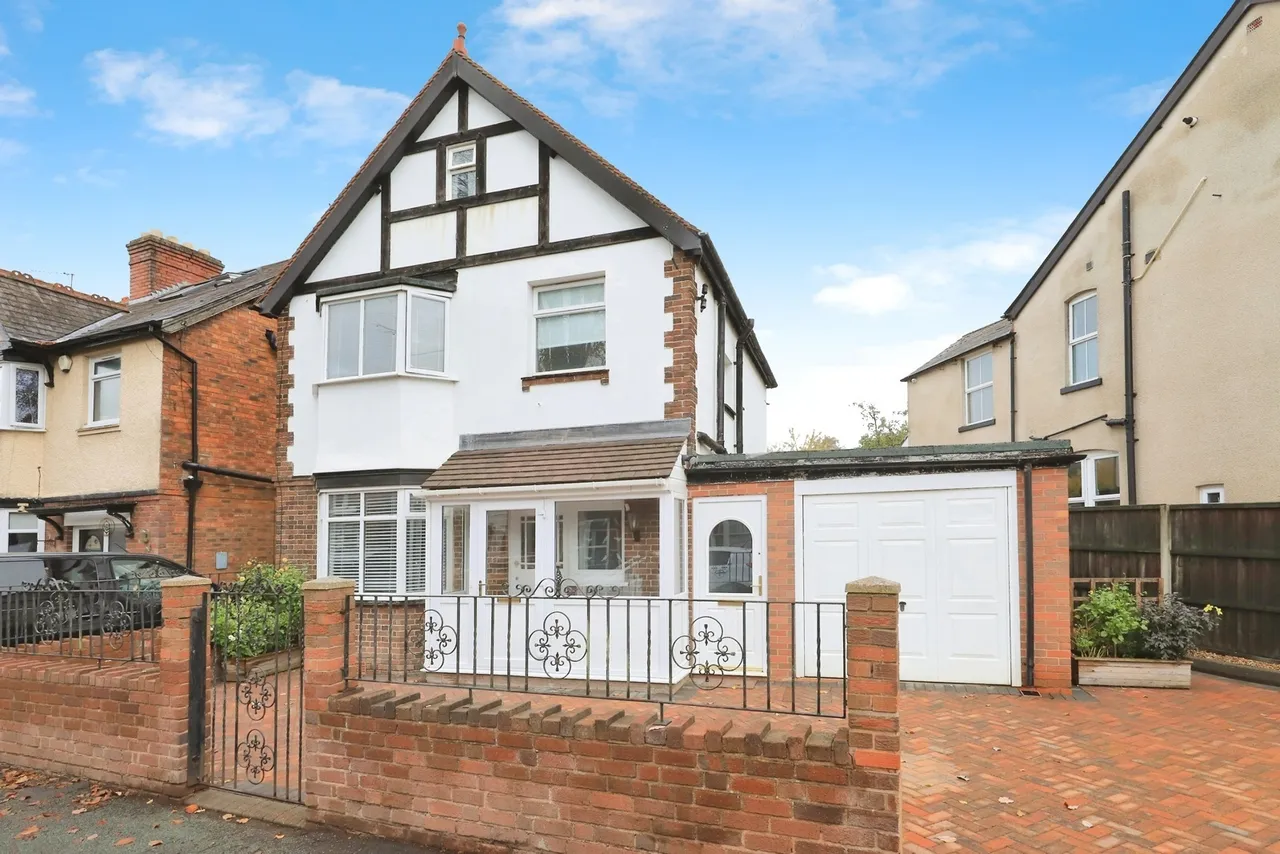 3 bed house for sale, Woodfield Avenue, Wolverhampton, WV4