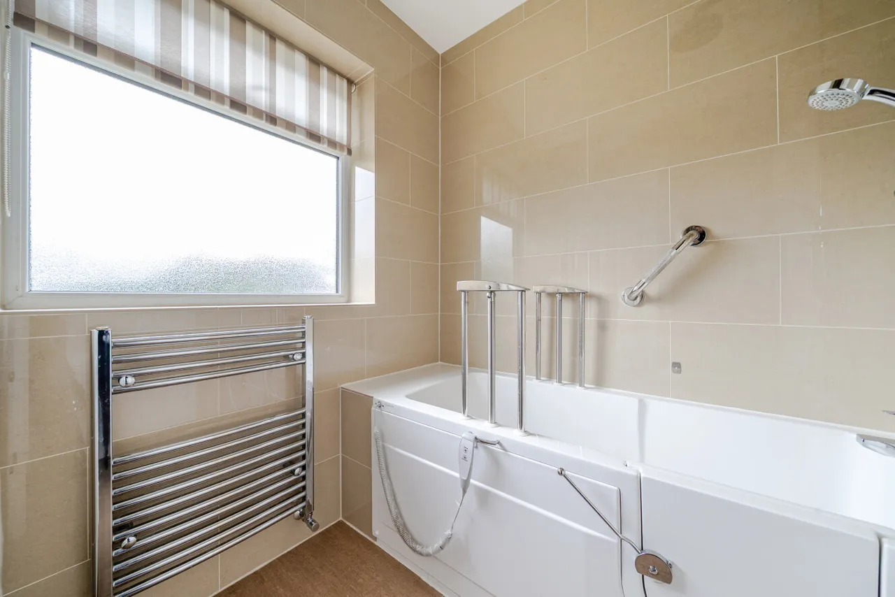 Pickhurst Lane, West Wickham, BR4, photo 14