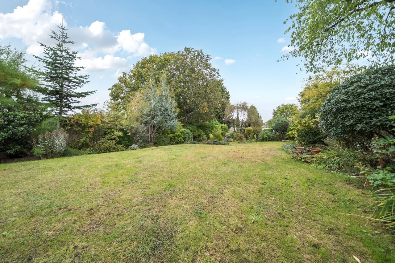 Pickhurst Lane, West Wickham, BR4, photo 19