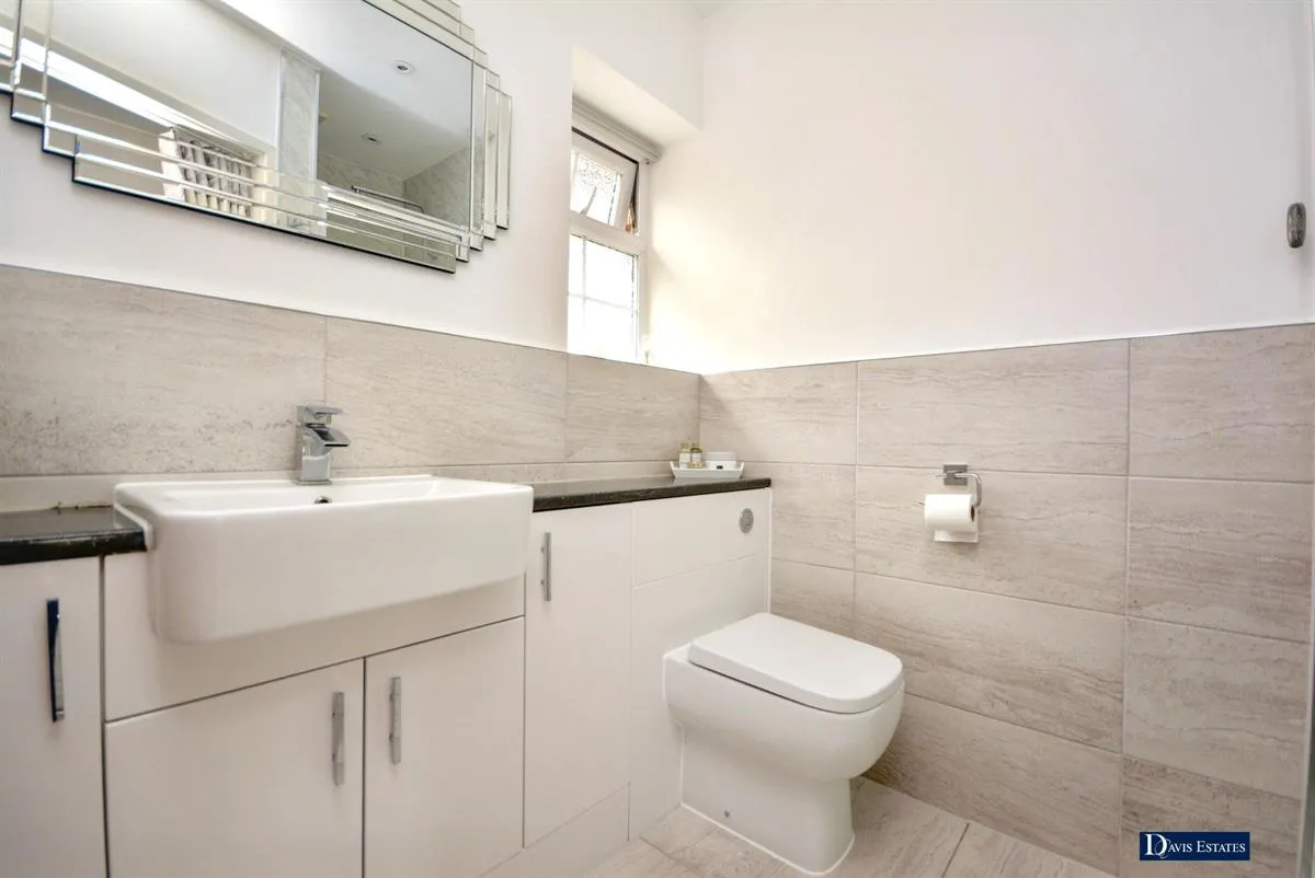 Herbert Road, Emerson Park, RM11, photo 12