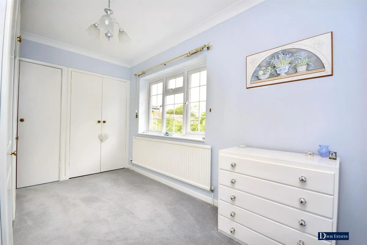 Herbert Road, Emerson Park, RM11, photo 14