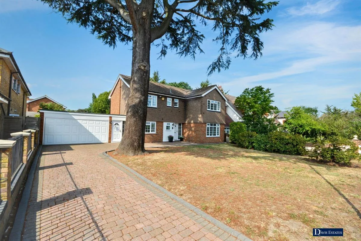 Herbert Road, Emerson Park, RM11, photo 19