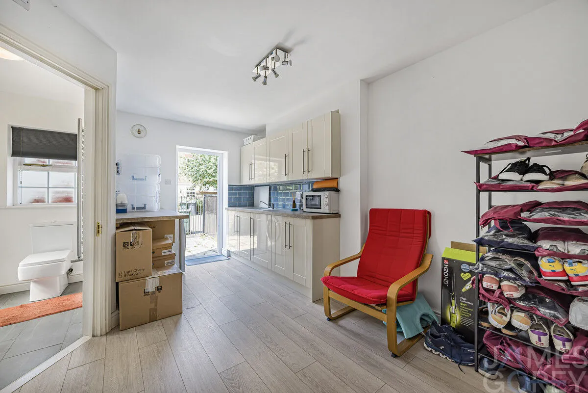 Frobisher Way, Greenhithe, DA9, photo 16