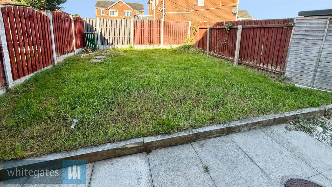 North Royds Wood, Athersley North, S71, photo 14