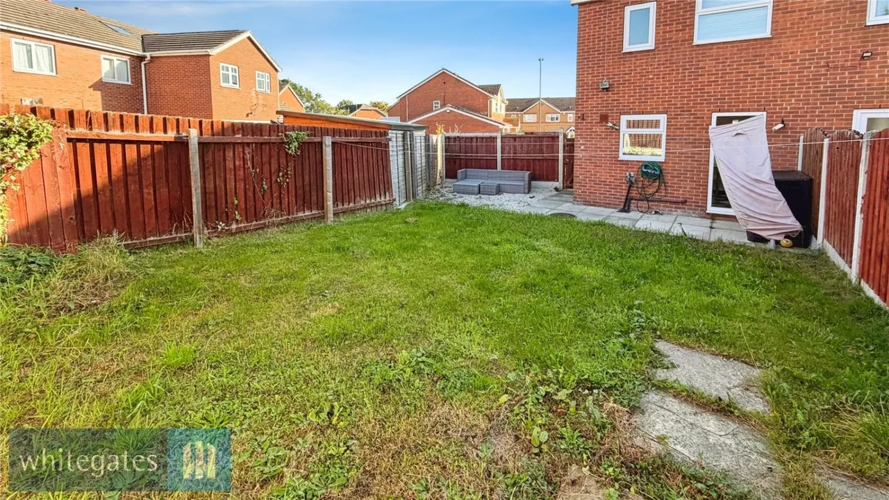 North Royds Wood, Athersley North, S71, photo 9