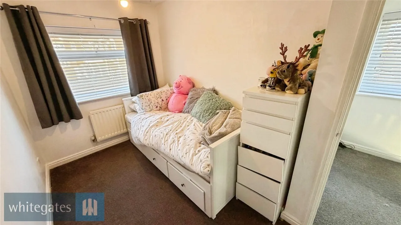 North Royds Wood, Athersley North, S71, photo 6