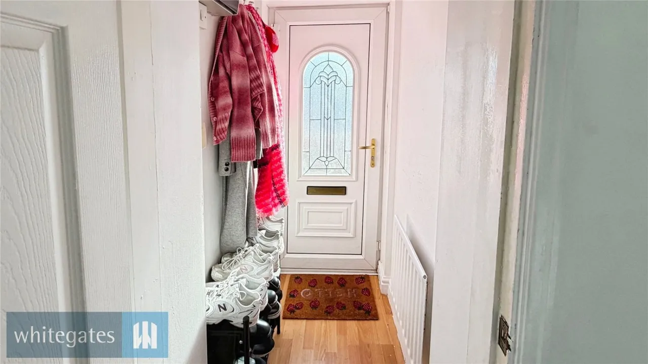 North Royds Wood, Athersley North, S71, photo 18
