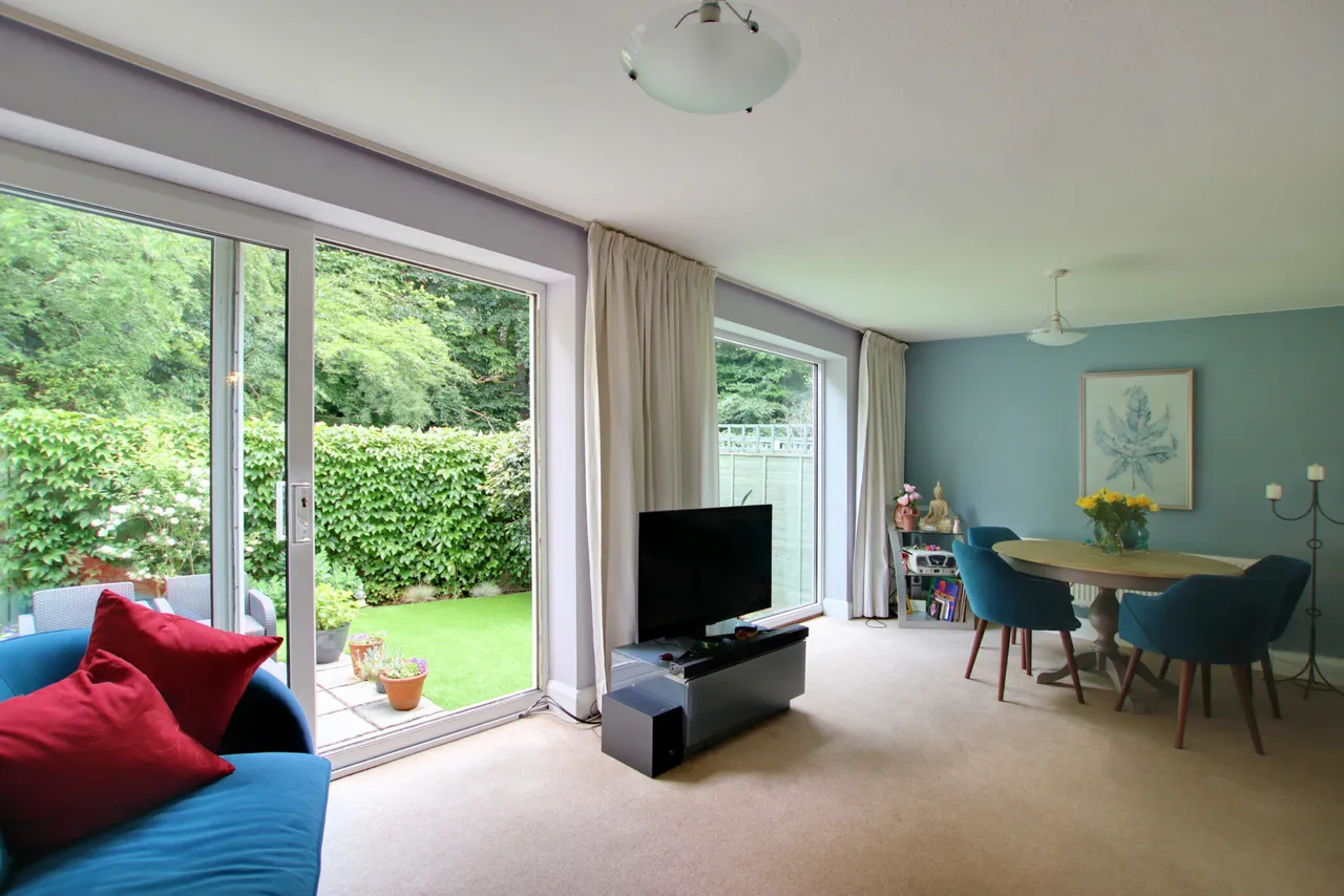 Pelham Court Regency Walk, Croydon, Croydon, CR0 7UU, photo 2