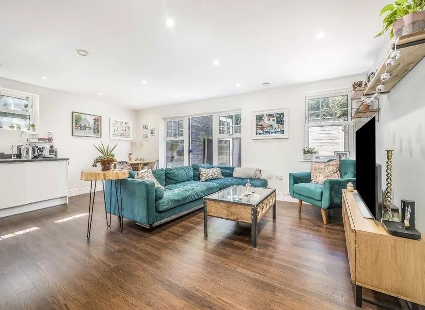 3 bed flat for sale — Rosebery Place, Mill HIll, NW7