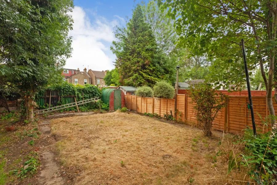 Westward Road, London, E4, photo 3