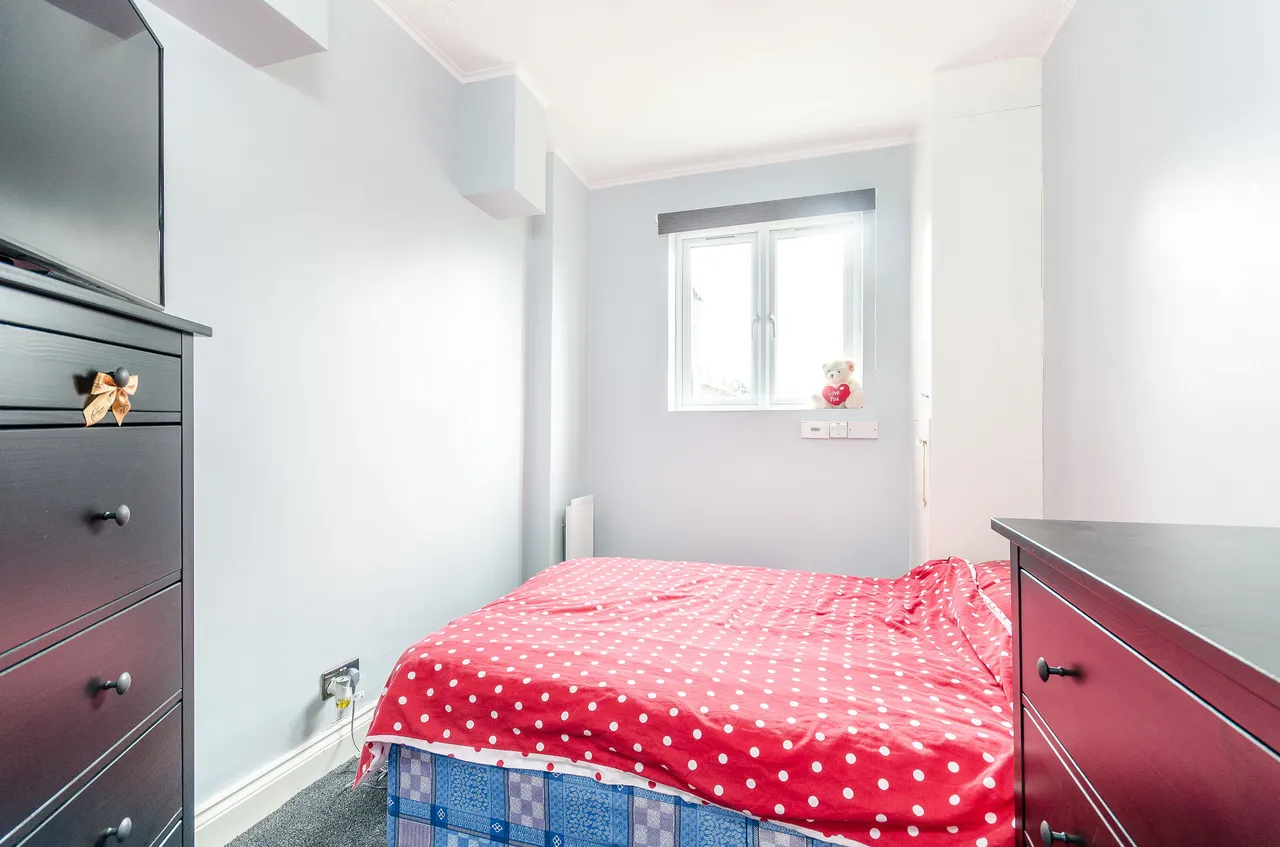 53a Dowanhill Road, London, photo 6