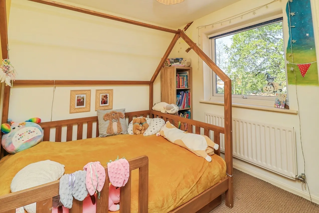 Kimbolton Court, Giffard Park, Milton Keynes, Buckinghamshire, MK14, photo 10