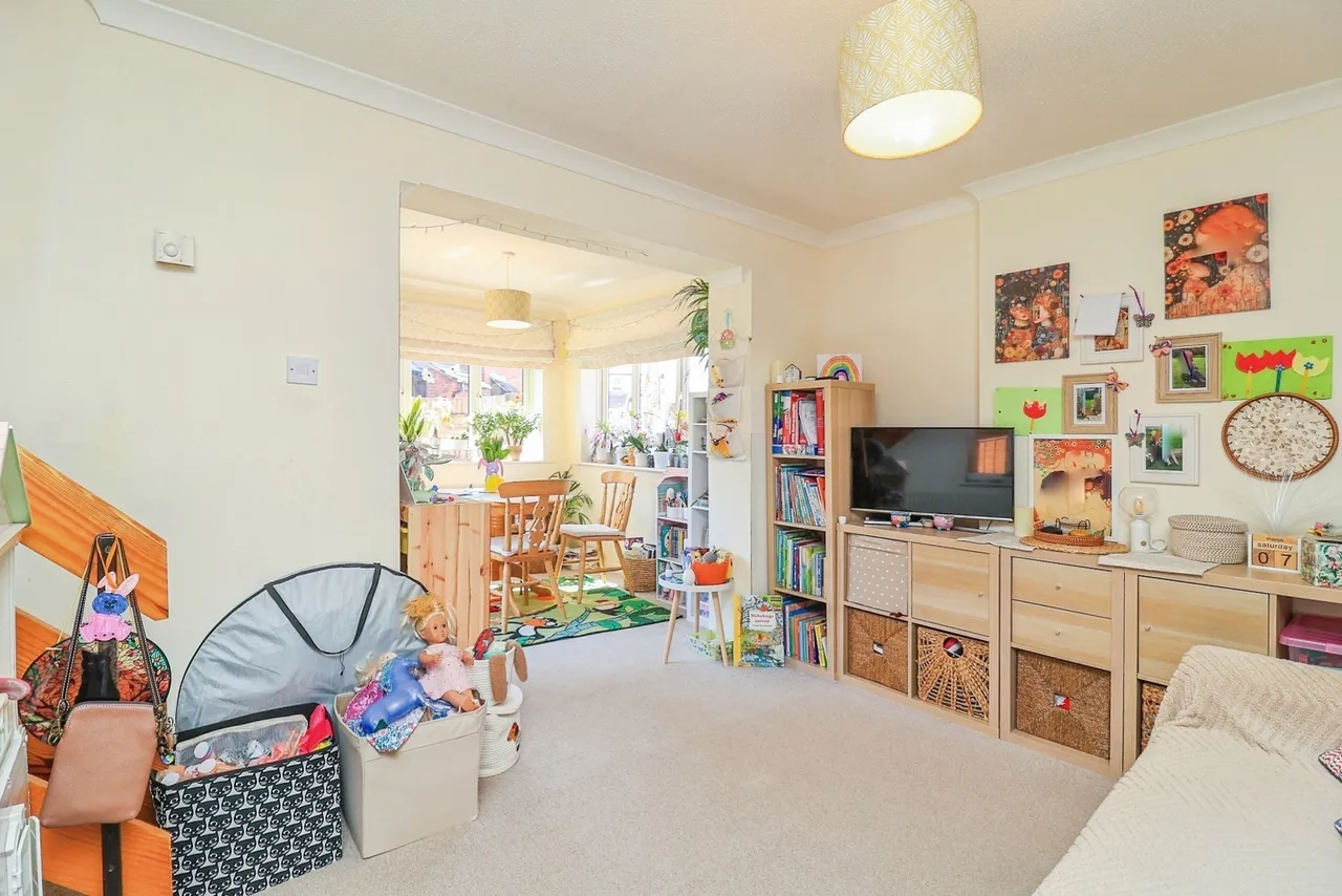 Kimbolton Court, Giffard Park, Milton Keynes, Buckinghamshire, MK14, photo 6