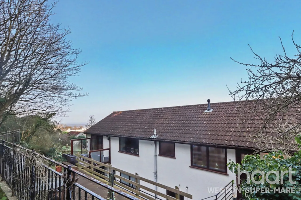 Kewstoke Road, Weston-Super-Mare, BS22, photo 37