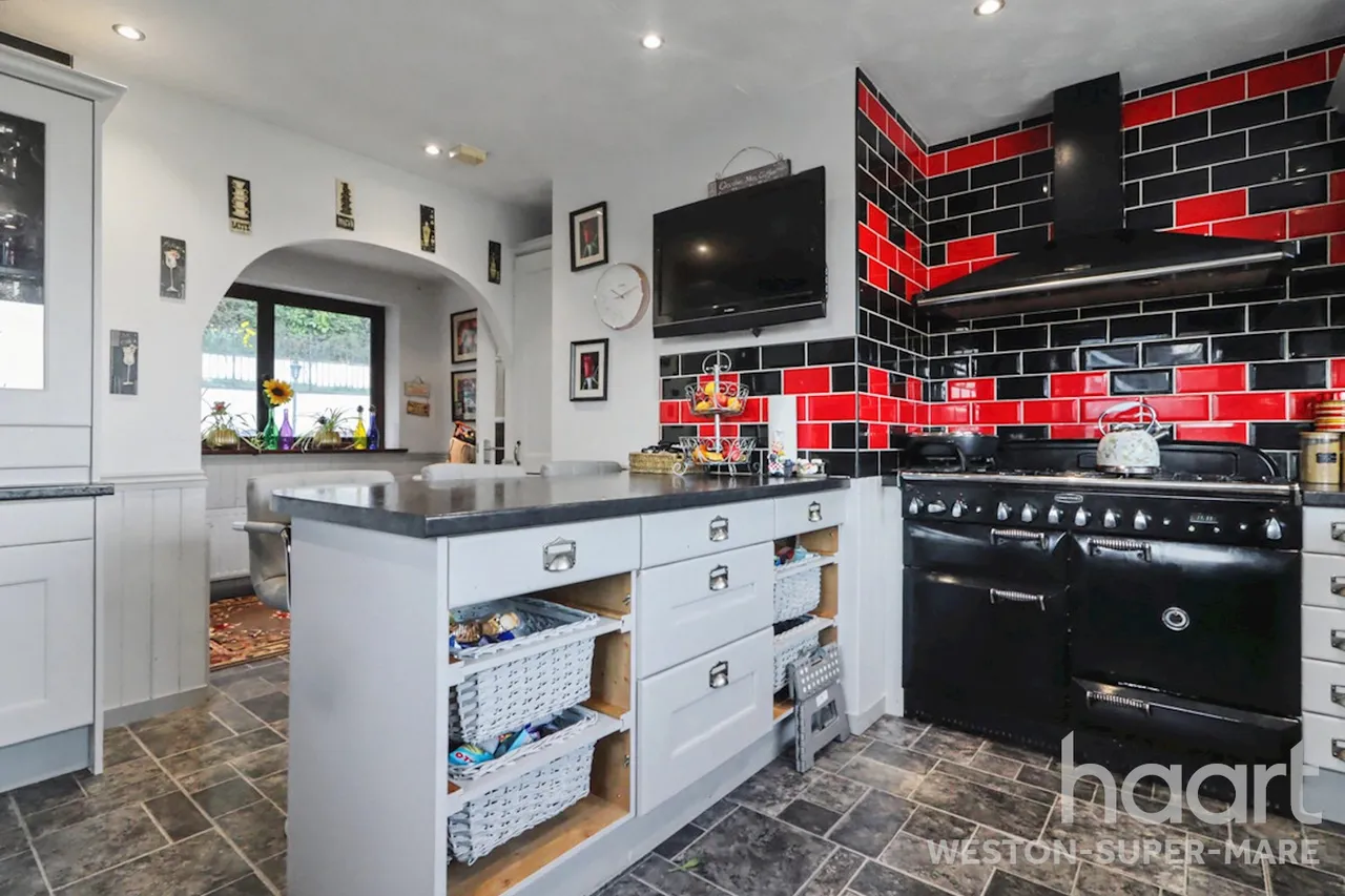 Kewstoke Road, Weston-Super-Mare, BS22, photo 12