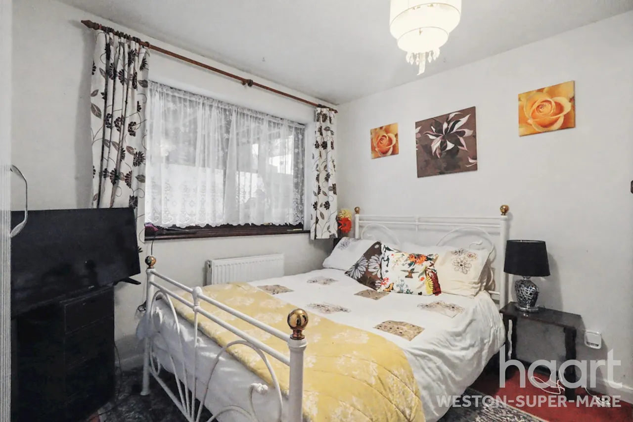Kewstoke Road, Weston-Super-Mare, BS22, photo 33