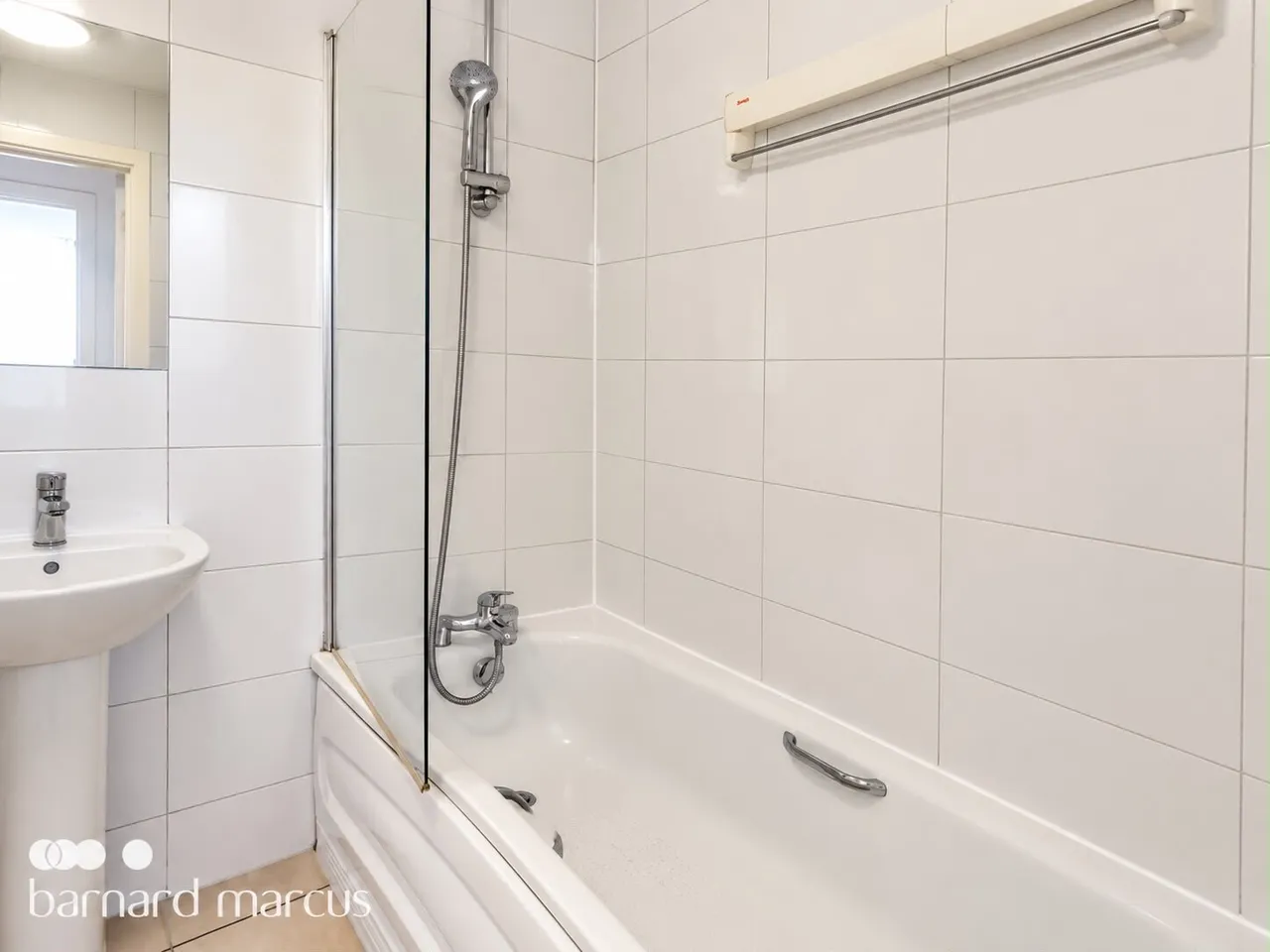 Bath Road, Hounslow, TW3, photo 4
