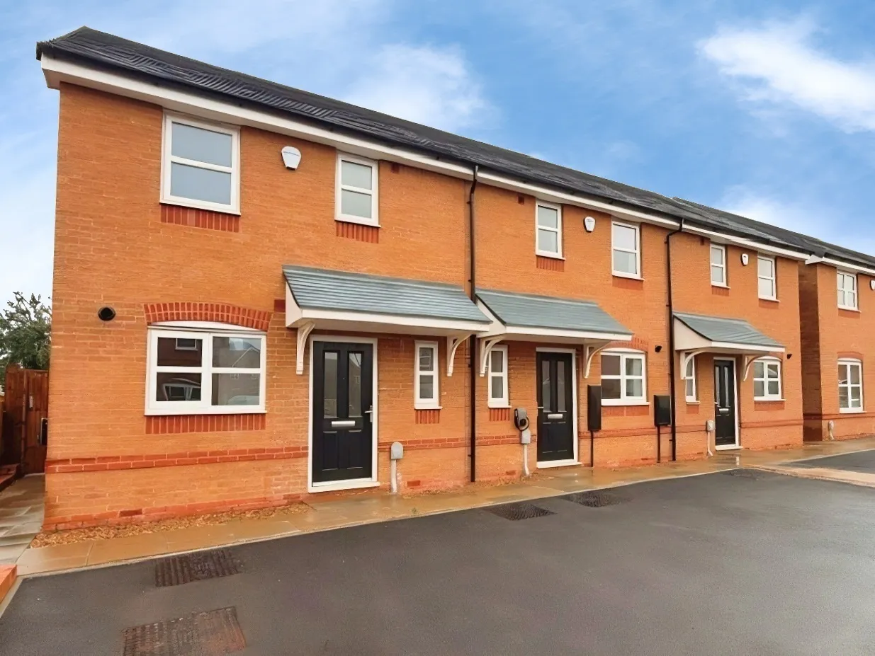 2 bed house for sale — Thimbleby Close, Bedworth