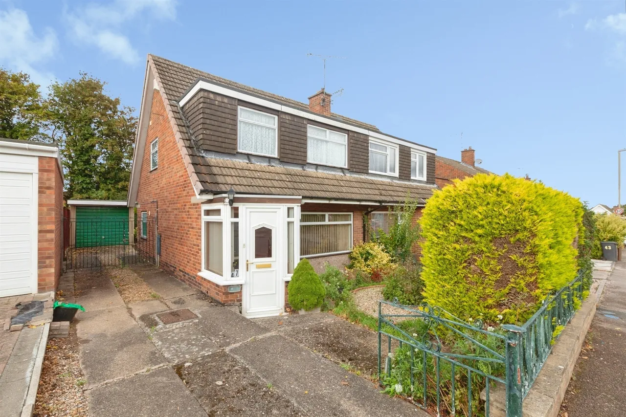3 bed house for sale, Rushton Drive, Leicester, LE2