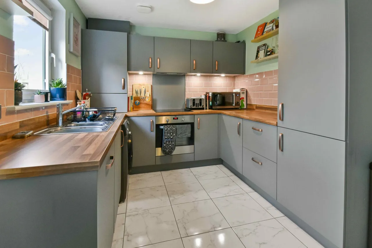 Kaims Crescent, Livingston, photo 4
