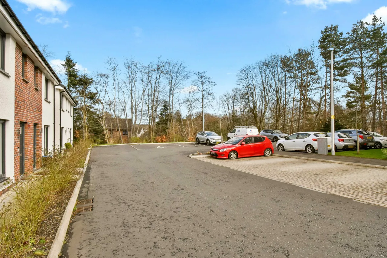 Kaims Crescent, Livingston, photo 14