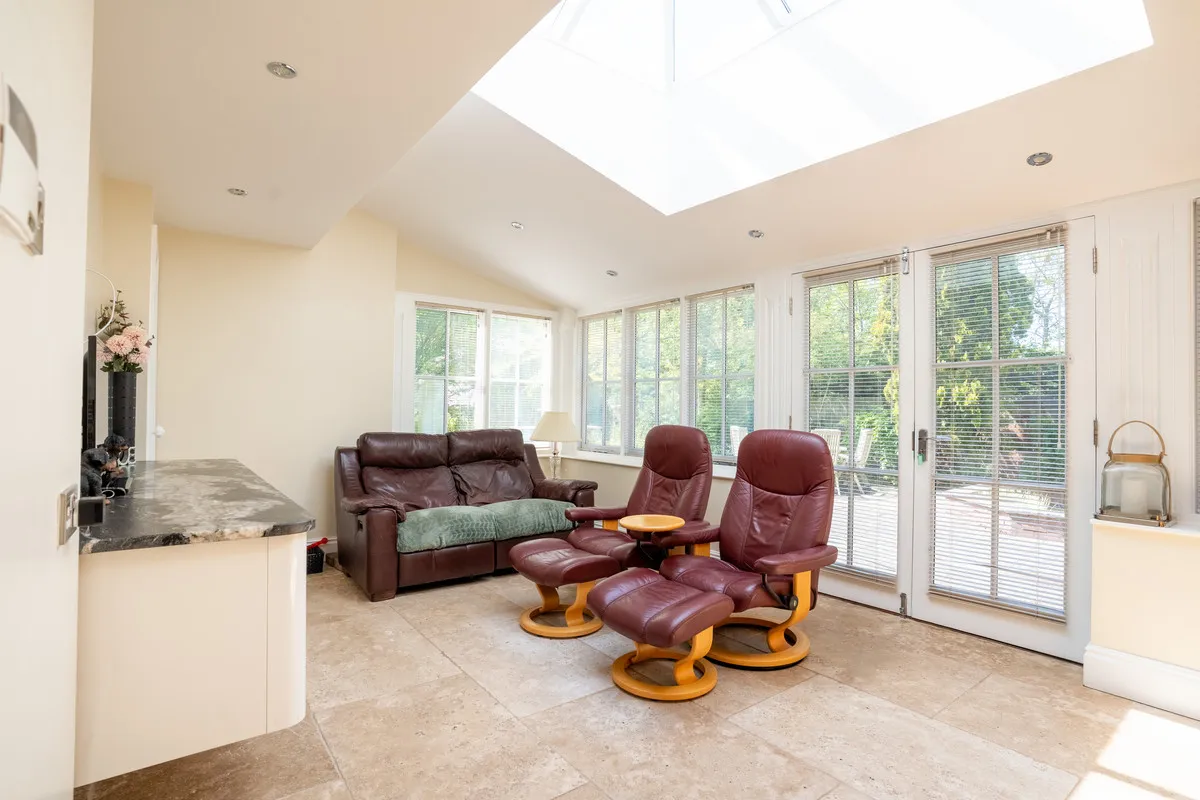 Shell Droitwich, WR9, photo 11