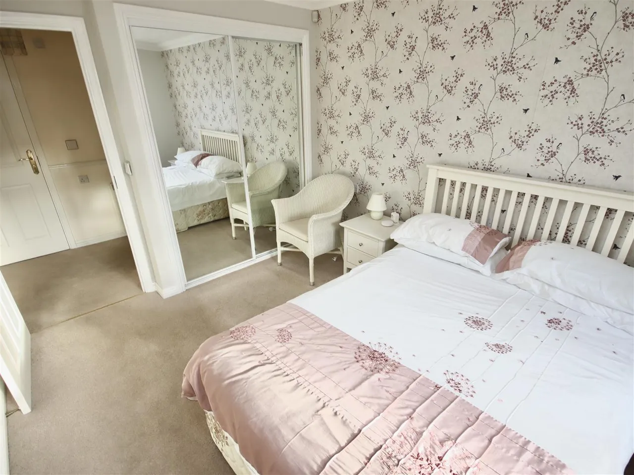 Gladstone Road, Chippenham, photo 6