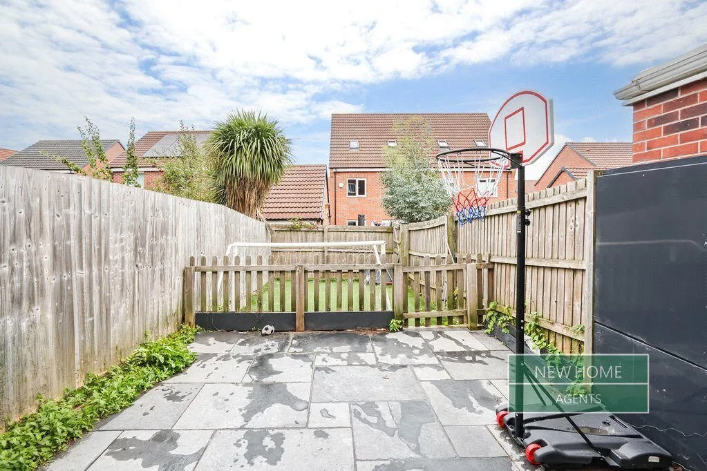 Lightning Grove, Hucknall, NG15, photo 12