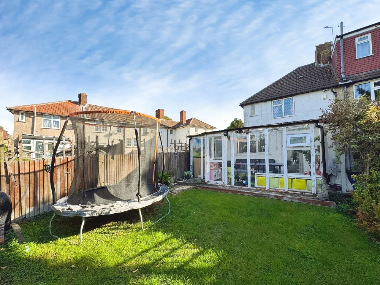 Deans Lane, Edgware, HA8, photo 4