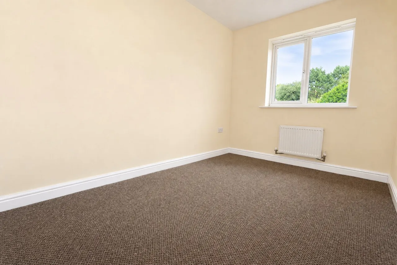 Bellway Close, Kettering, NN16, photo 12