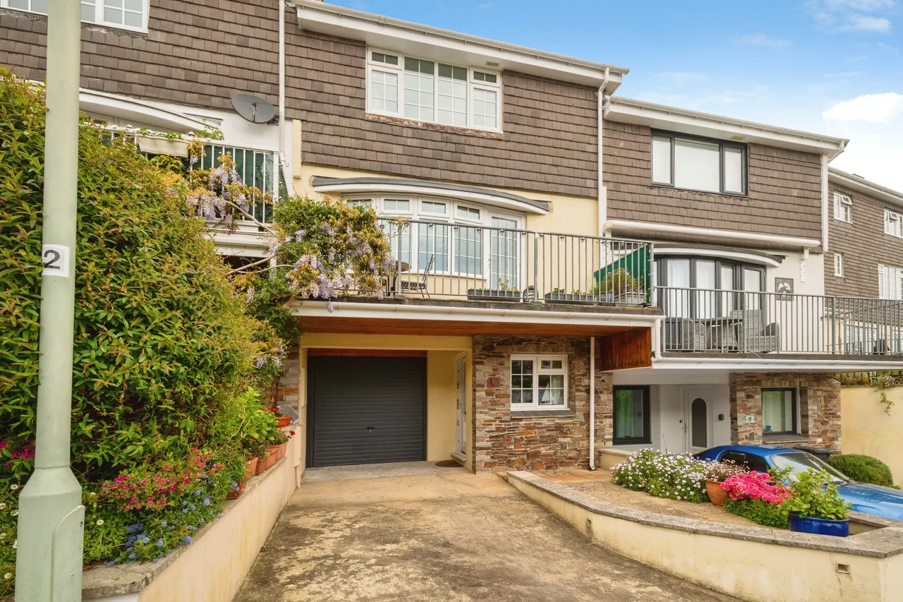 2 bed house for sale, Town Close, Dartmouth, TQ6