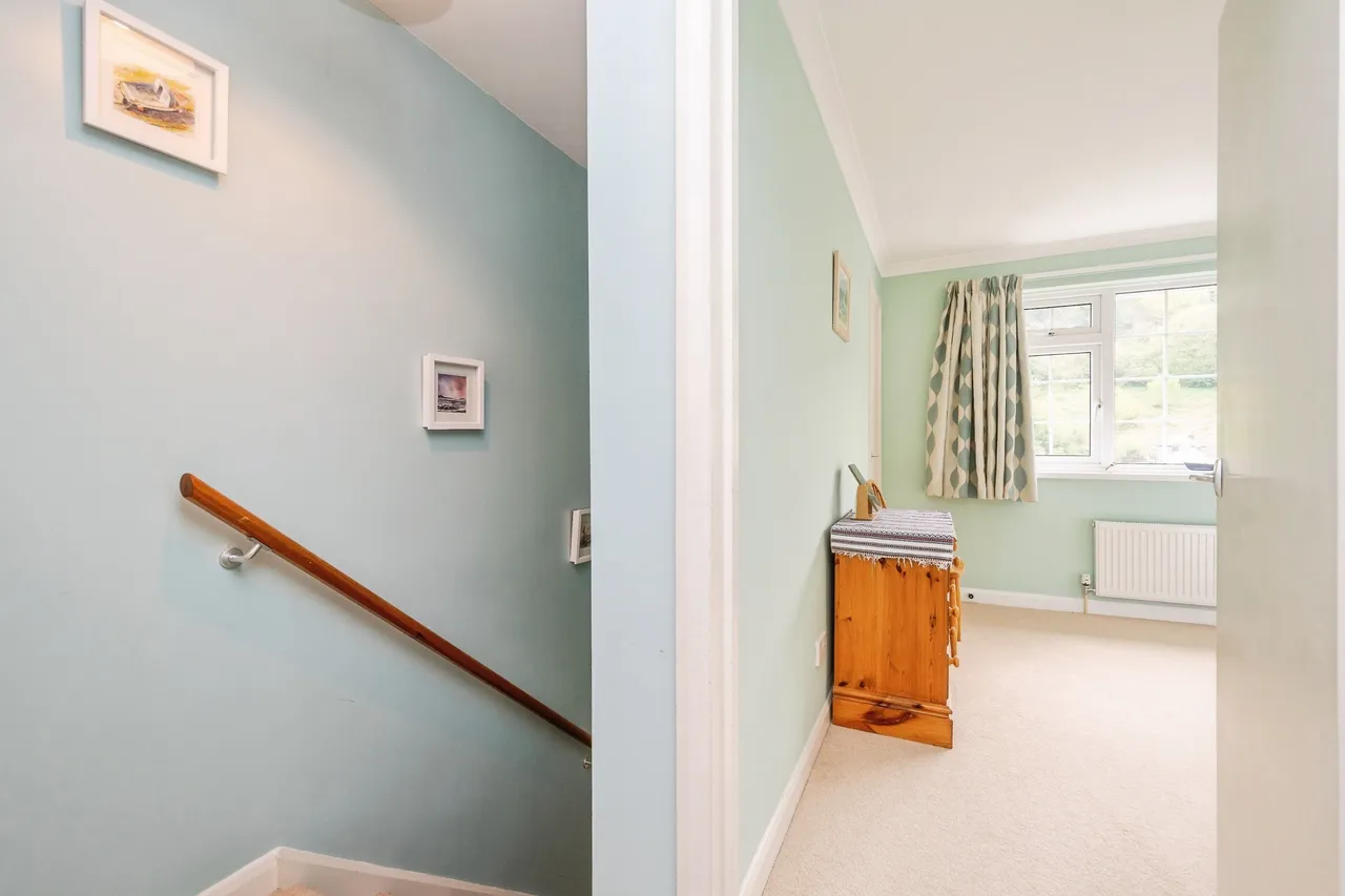 Town Close, Dartmouth, TQ6, photo 13