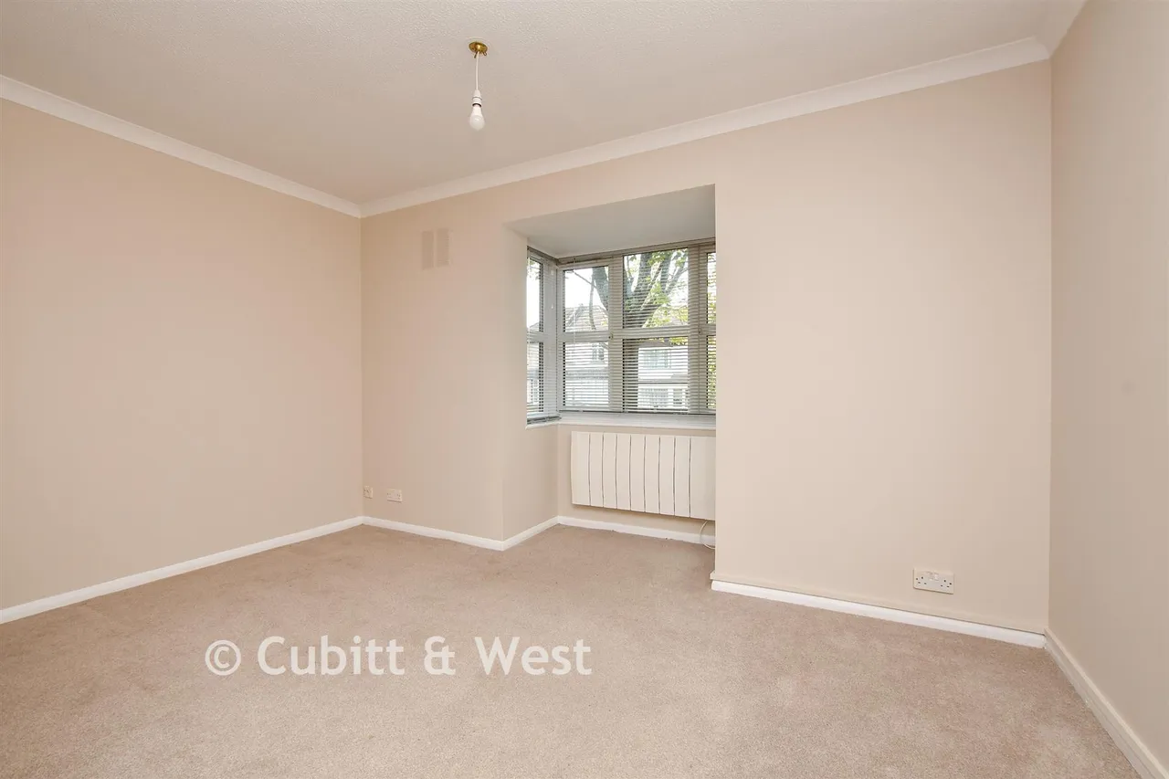 Poppy Close, Wallington, SM6, photo 4