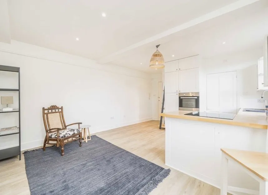 Rainville Road, Hammersmith, W6, photo 2