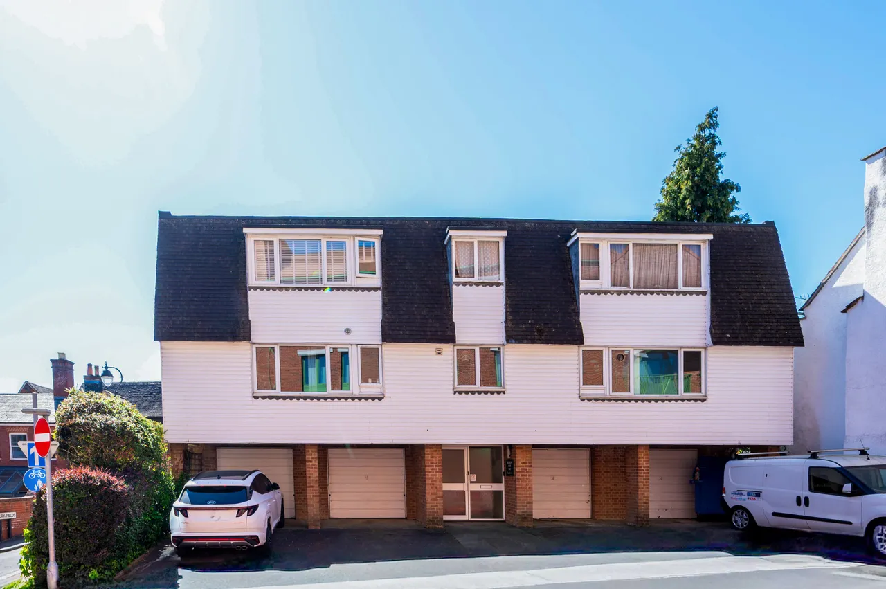 7 Freshcliffe House East, Bury Street, Guildford, photo 11