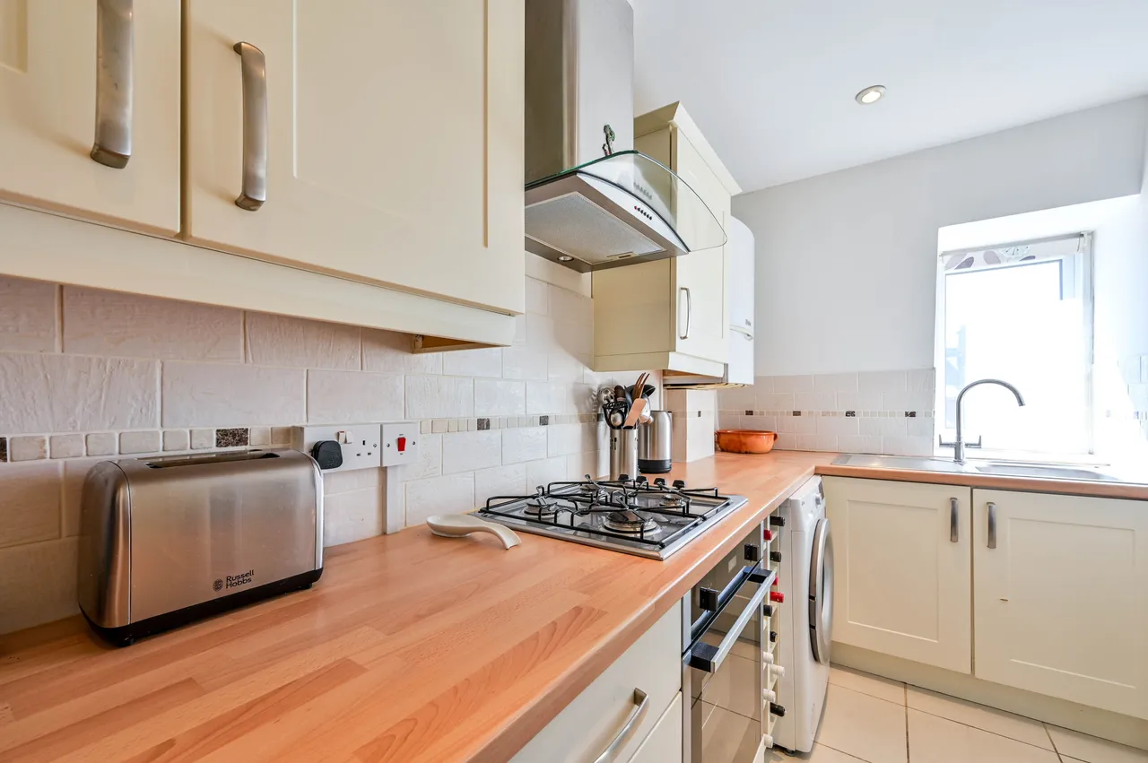 7 Freshcliffe House East, Bury Street, Guildford, photo 7