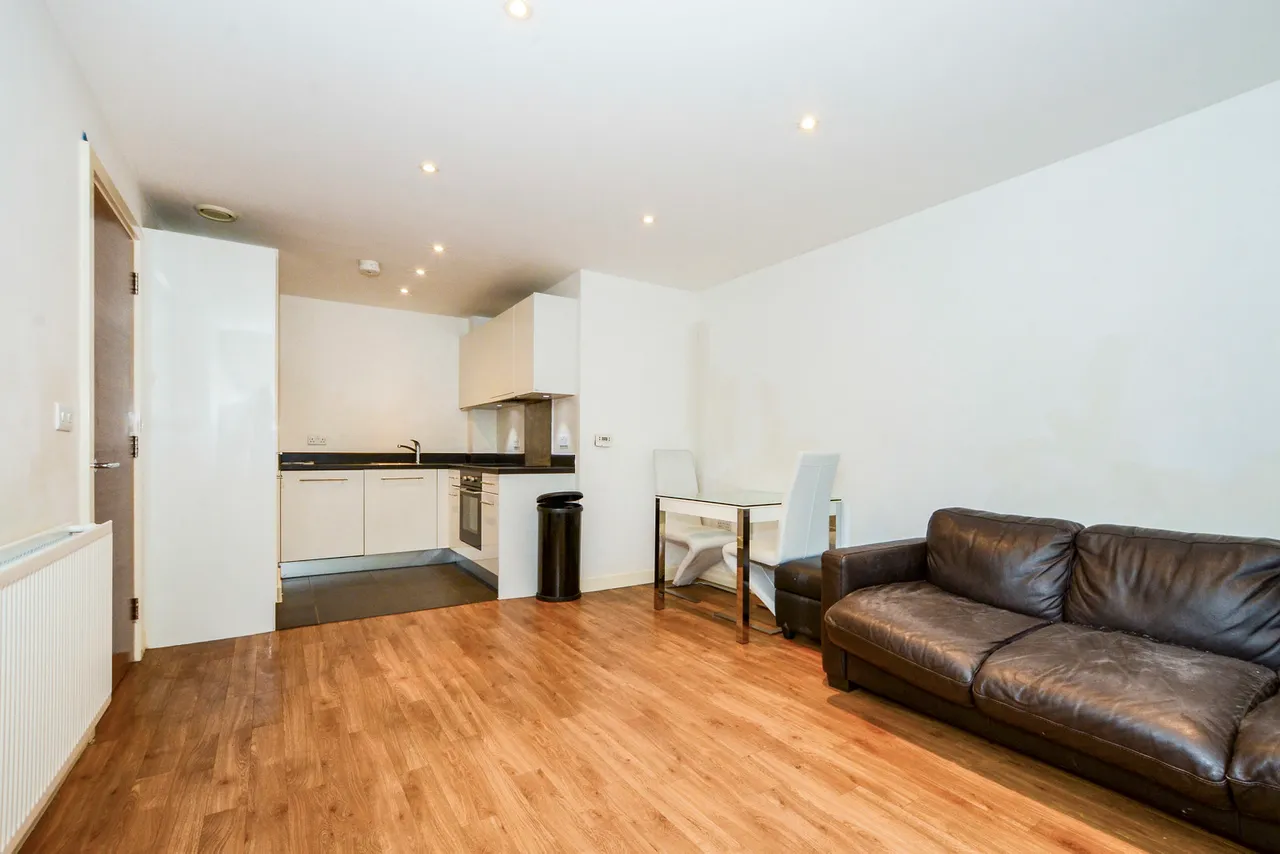 Unwin Way, Stanmore Fees Apply, HA7, photo 6