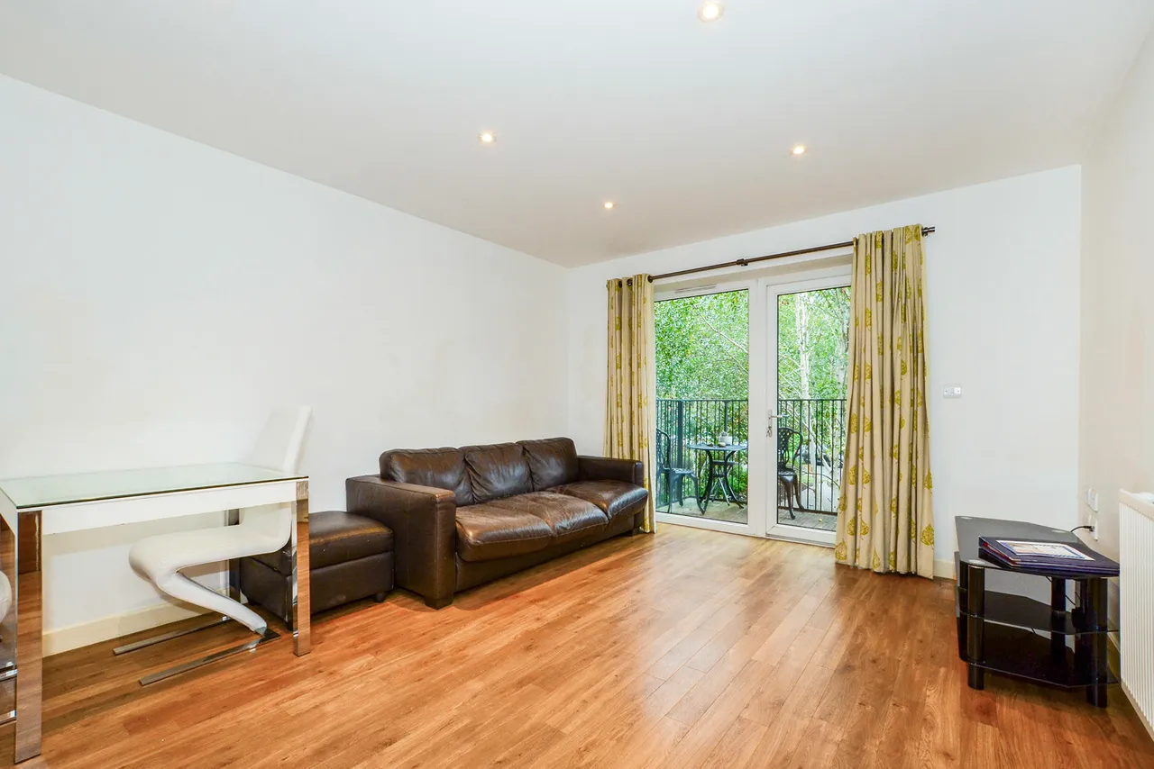 Unwin Way, Stanmore Fees Apply, HA7, photo 5